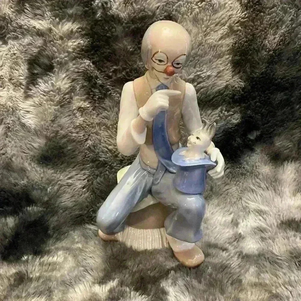 Vintage Tengra  Porcelain Clown With Rabbit In Hat